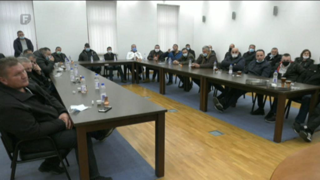 Poljoprivrednici najavljuju proteste i blokadu graničnih prijelaza